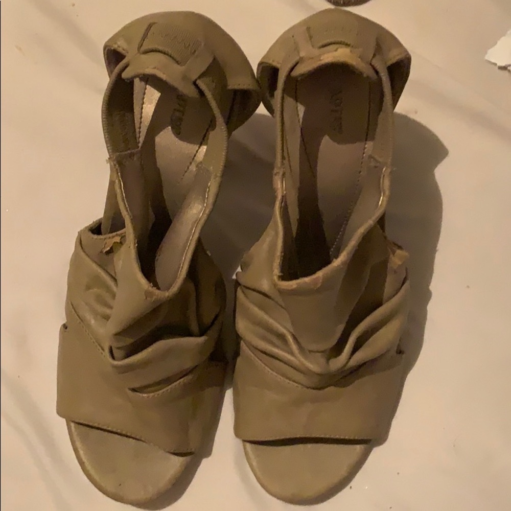 heels